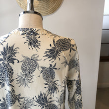 Load image into Gallery viewer, Pineapple Dabo Shirts